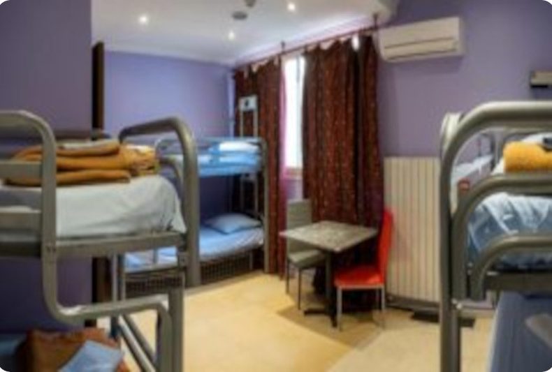 Hostel in nice - Hostel Baccarat Nice Officiel - 6 Bed Mixed Dorm